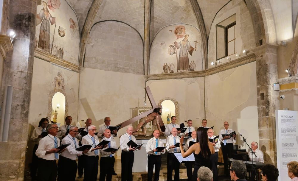 Gran afluència de públic en l'actuació del Cor Gregorià de La Salle en el marc «d'Herència Sagrada»