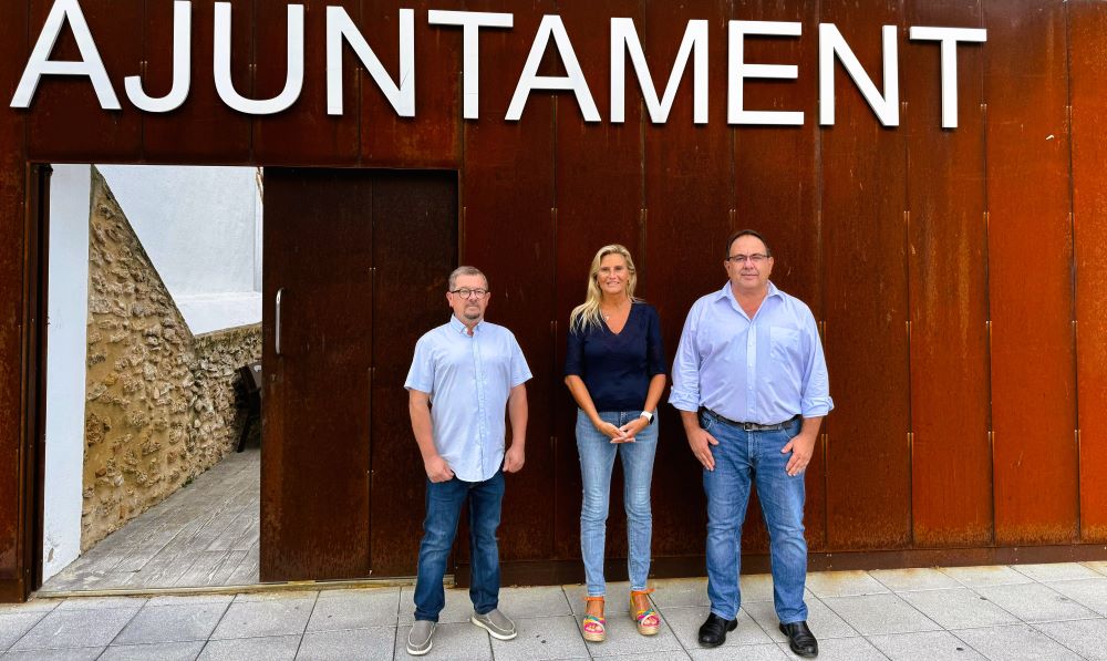 La delegada del Consell aborda a Sant Rafael del Riu les principals actuacions de la Generalitat en el municipi
