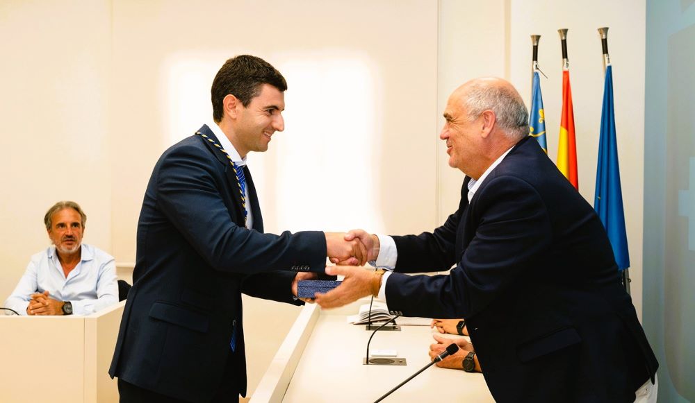 Vicent Prats pren possessió com a nou regidor de l’Ajuntament de Benicarló