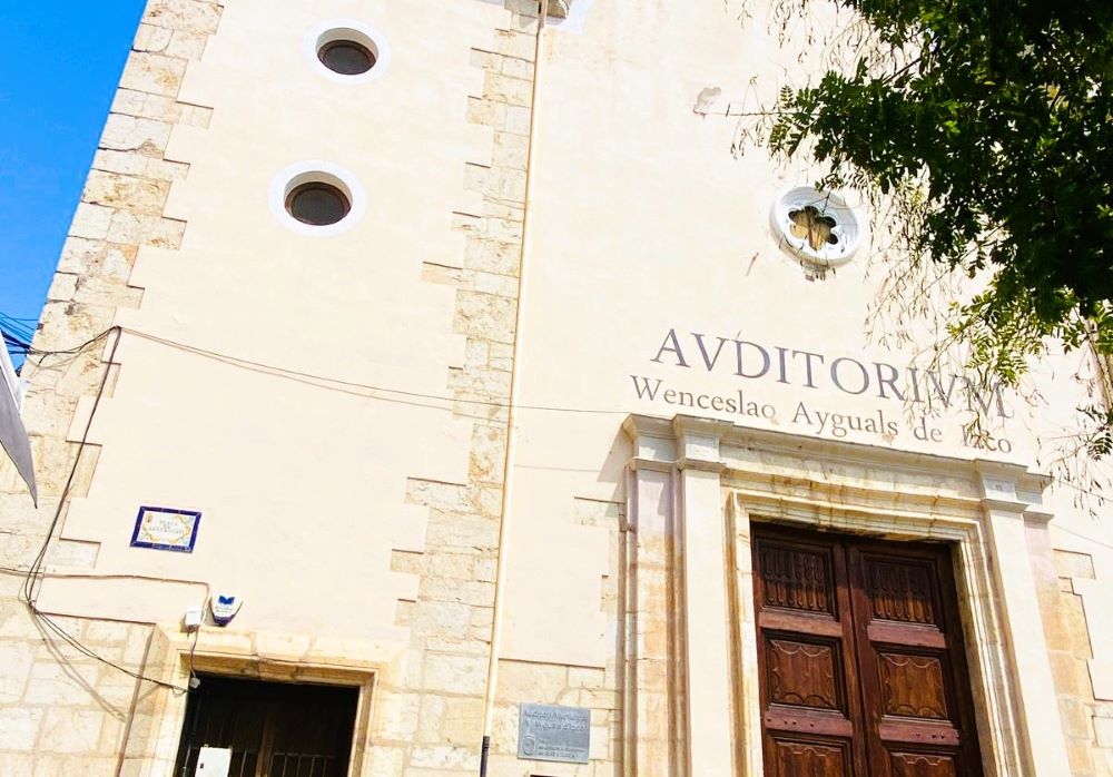 L'Ajuntament adjudica la restauració de les pintures d’arquitectura fingida de la façana de l’auditori