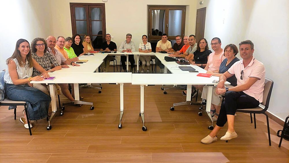 Ana Besalduch: «Volem estar dia a dia al carrer per a escoltar el que necessita la gent»