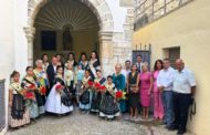 Peníscola homenatja els seus majors amb els balls tradicionals