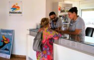 Peníscola ha atés a l'agost quasi 400 consultes diàries de mitjana en les oficines d'informació turística