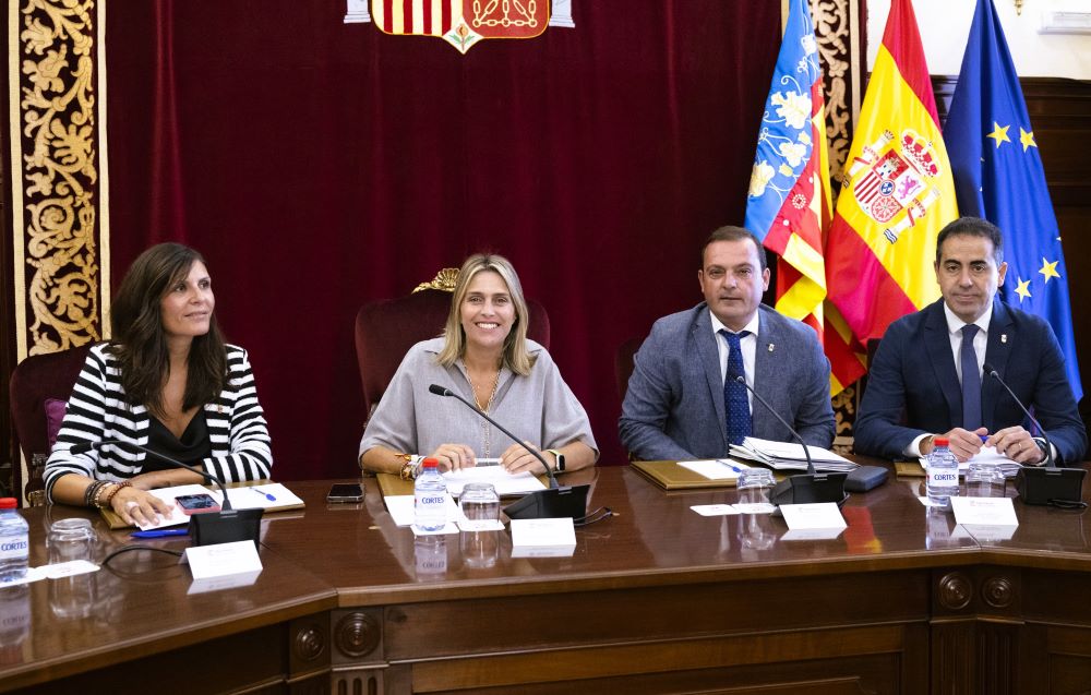 La Diputació reforça la seua defensa de l'agricultura, l'aeroport i les illes Columbrets
