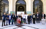 Marta Barrachina rep la torxa del Meeting Internacional Special Olympics