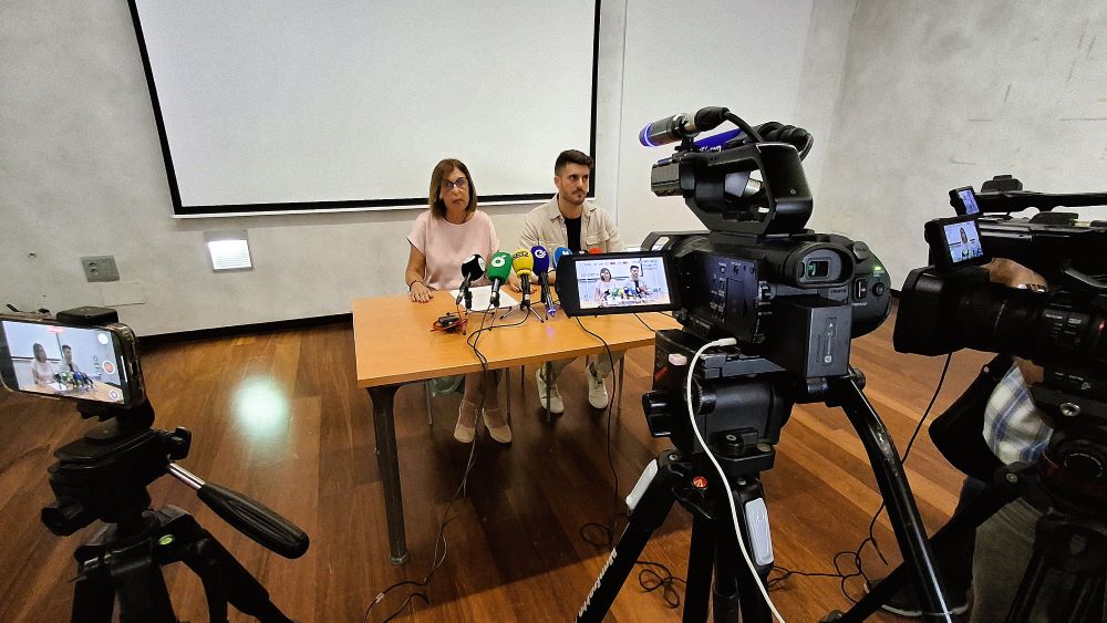 Els regidors Inma Calvet i Carlos Delshorts donen la seua versió sobre l'expulsió de Benigazlum