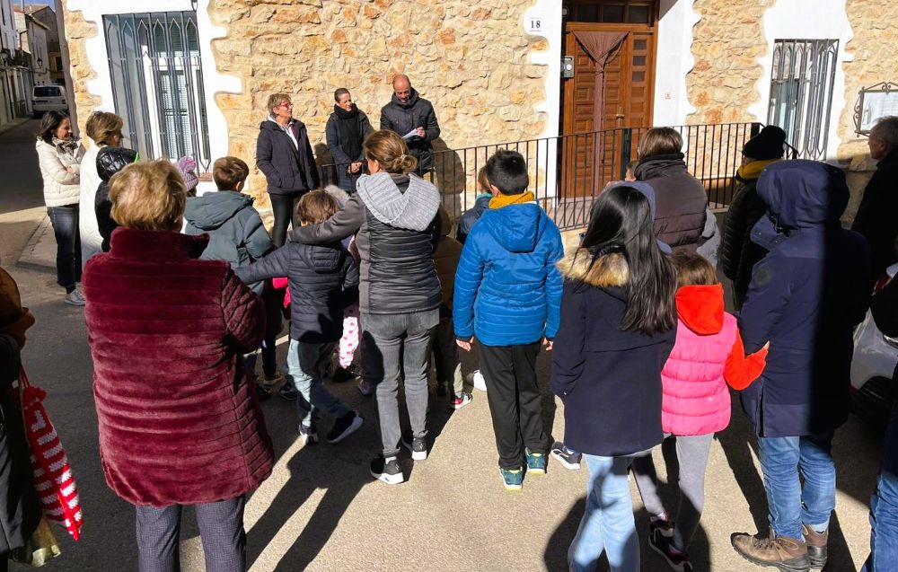 Tírig commemora el 25N amb la lectura del manifest institucional