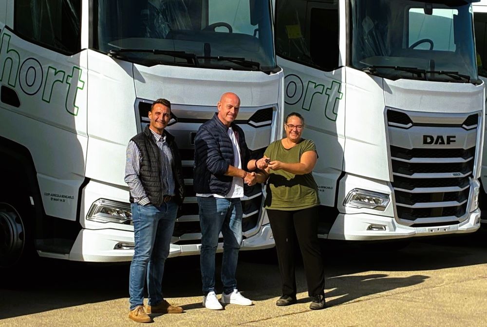 Benihort Transports renova la seua flota amb la incorporació de 7 nous caps tractors
