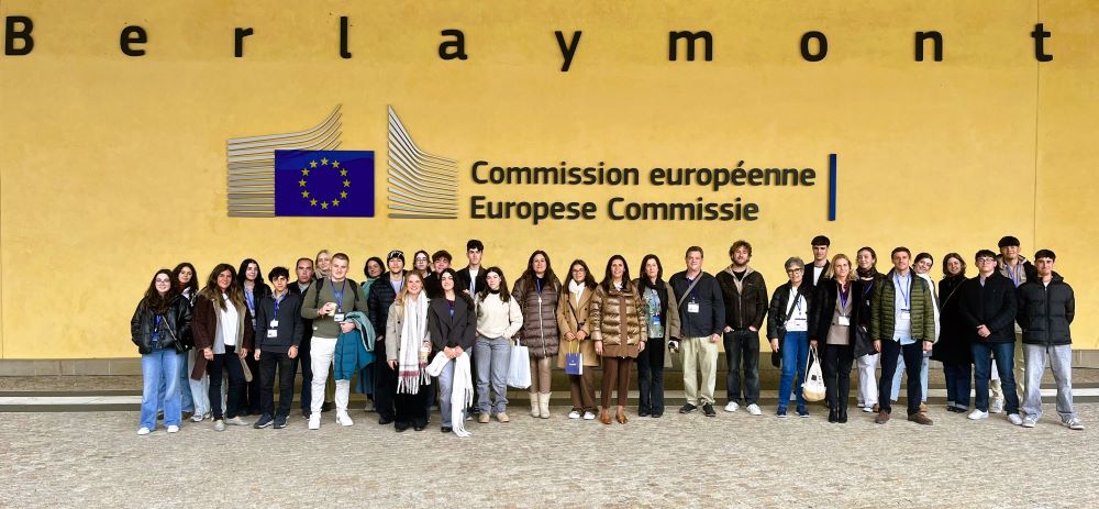La Diputació impulsa a Brussel·les la formació europea de l'alumnat de les Escoles Ambaixadores