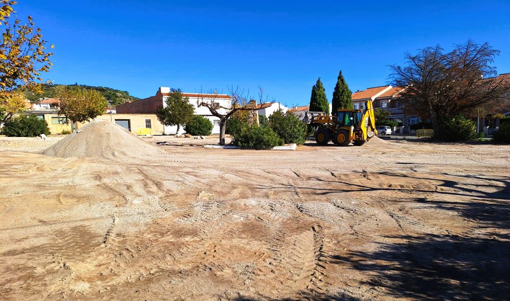 L’Ajuntament de Rossell inicia les obres de remodelació del parc infantil i el camí escolar