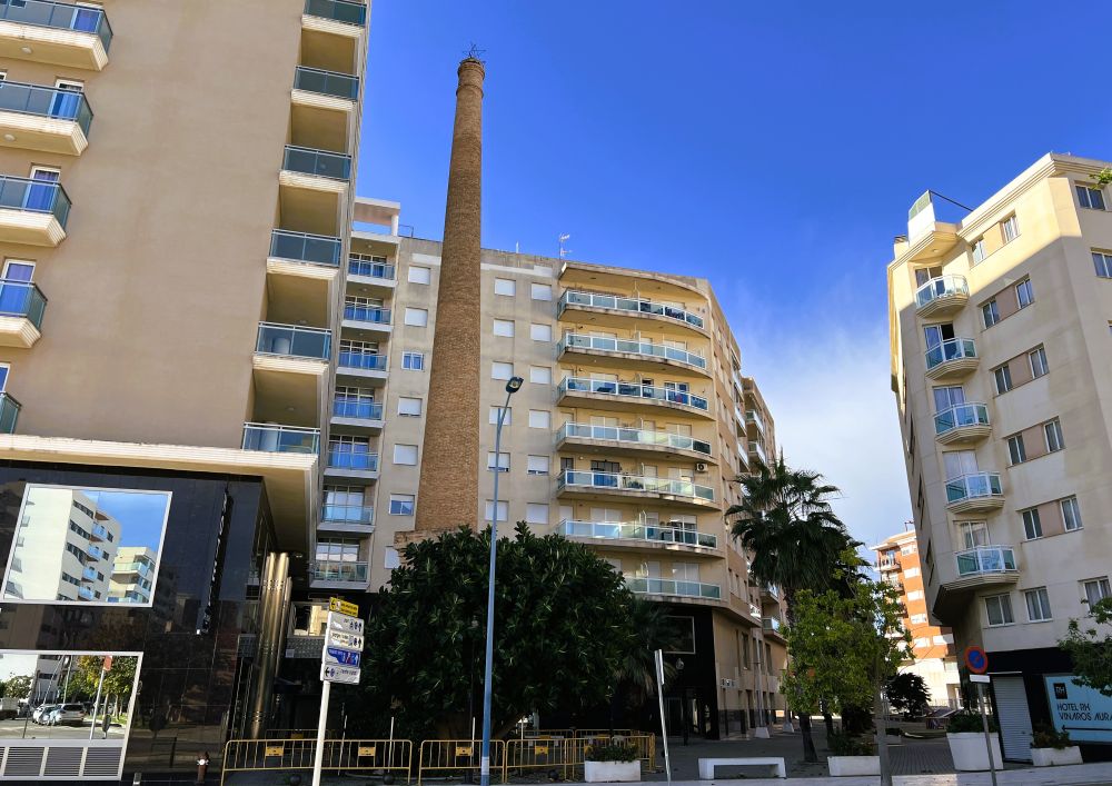 L'Ajuntament de Vinaròs rehabilitarà la xemeneia industrial de Fabril FEDESA