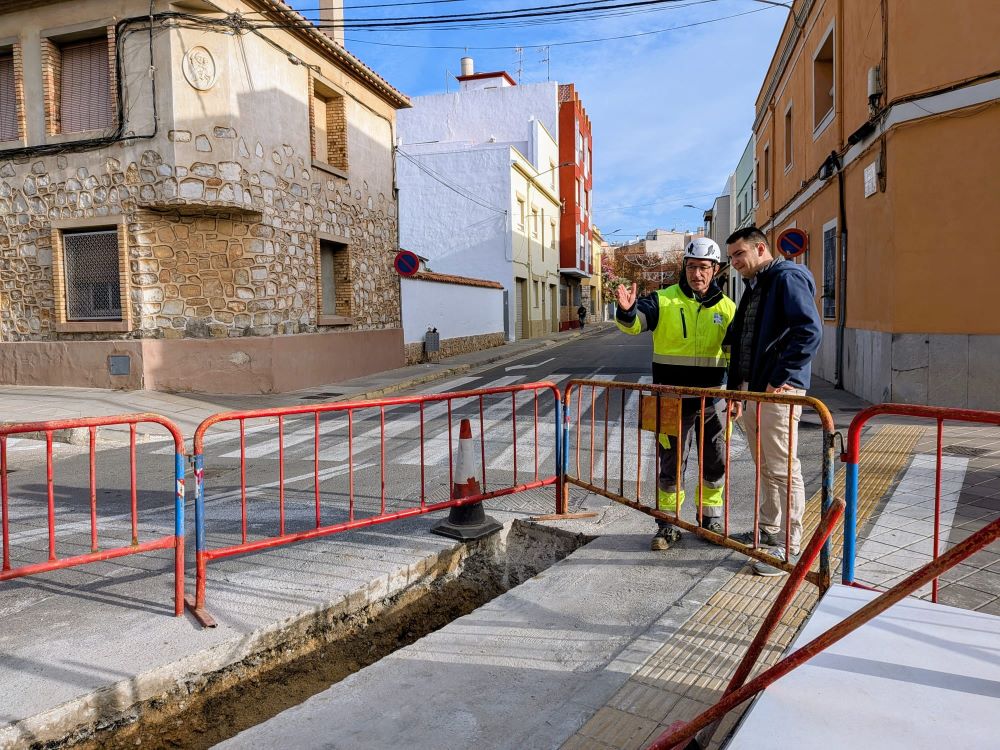 Benicarló millora la canalització d’aigües al carrer de Sant Francesc per a reduir el risc d’inundacions