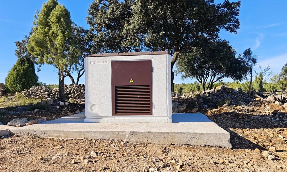 La Torre d’en Besora millora el subministrament elèctric amb la renovació del centre de transformació de la Mina