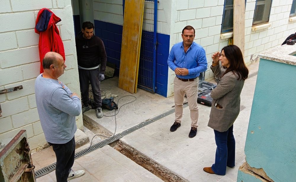 Peníscola avança en la renovació de la línia de subministrament d'aigua a la zona poliesportiva
