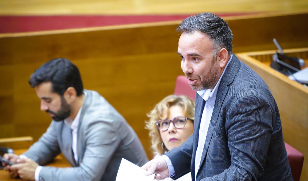 El PSPV alerta que les urgències s’han convertit en un «embut» amb pacients esperant 24 hores