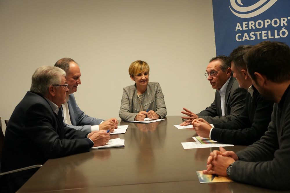 Cano reclama «mesures per al sector tauleller» després de reunir-se amb els fabricants de maquinària