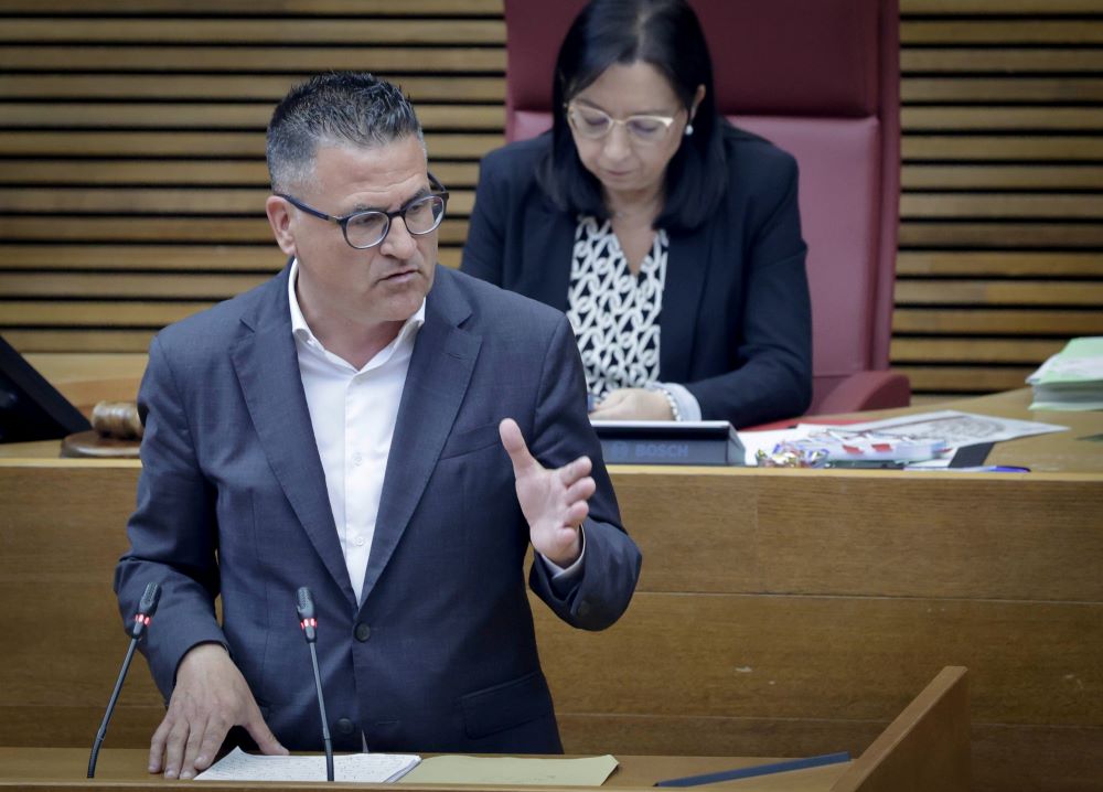 González de Zárate: «Aena ataca l'aeroport per a tapar el seu fracàs en la gestió dels aeroports regionals»