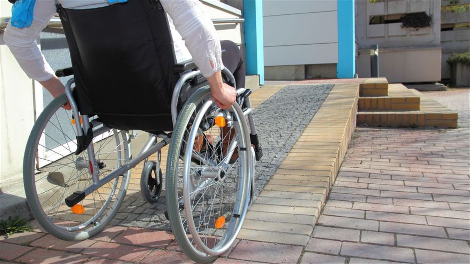 Es convoquen ajudes per a l’accessibilitat d’edificis públics en municipis de menys de 50.000 habitants