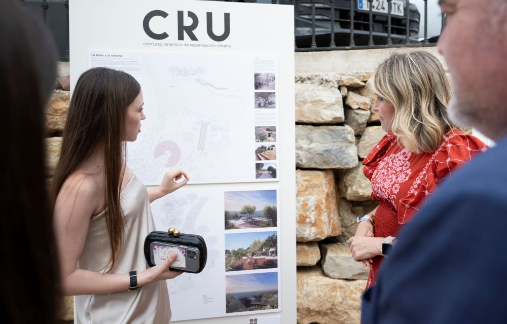 La Diputació promou l'ús de la ceràmica per a millorar espais públics amb el llançament del Pla CRU IX