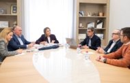 La Diputació suma sinergies amb Fepeval per a reforçar la competitivitat de les àrees industrials de la província