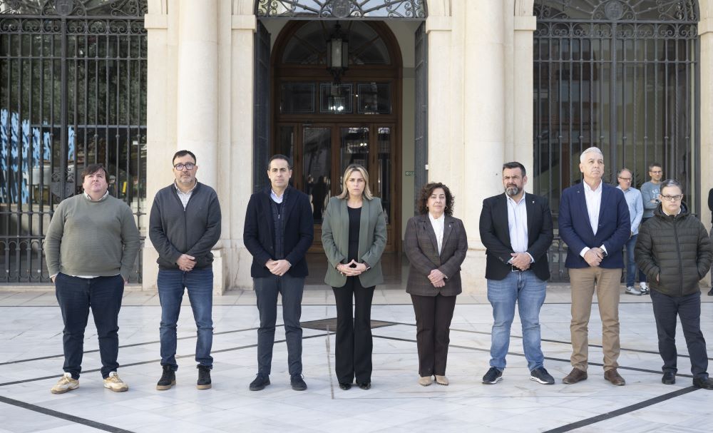 La Diputació de Castelló mostra la seua condemna per l'assassinat d'una dona i la seua filla menor a Xilxes