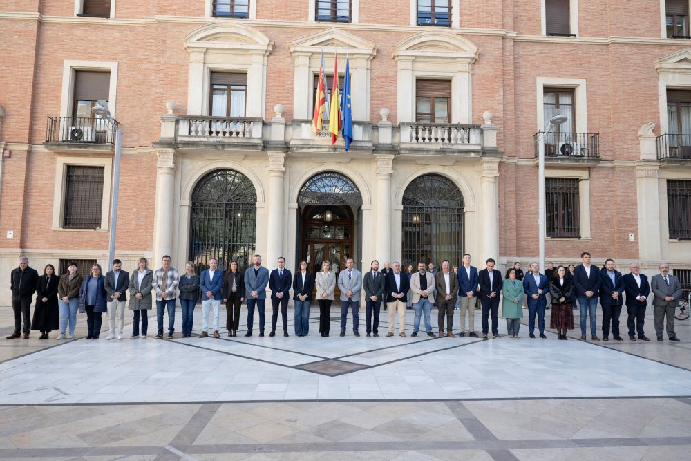 La Diputació de Castelló mostra la seua condemna pel crim de violència masclista a Benicàssim
