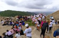 61 escolars recreen la rendició del castell de Xivert