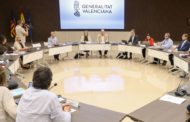 Educació acosta postures en simplificació burocràtica i emplaça a la firma d'un acord per a avui dimecres