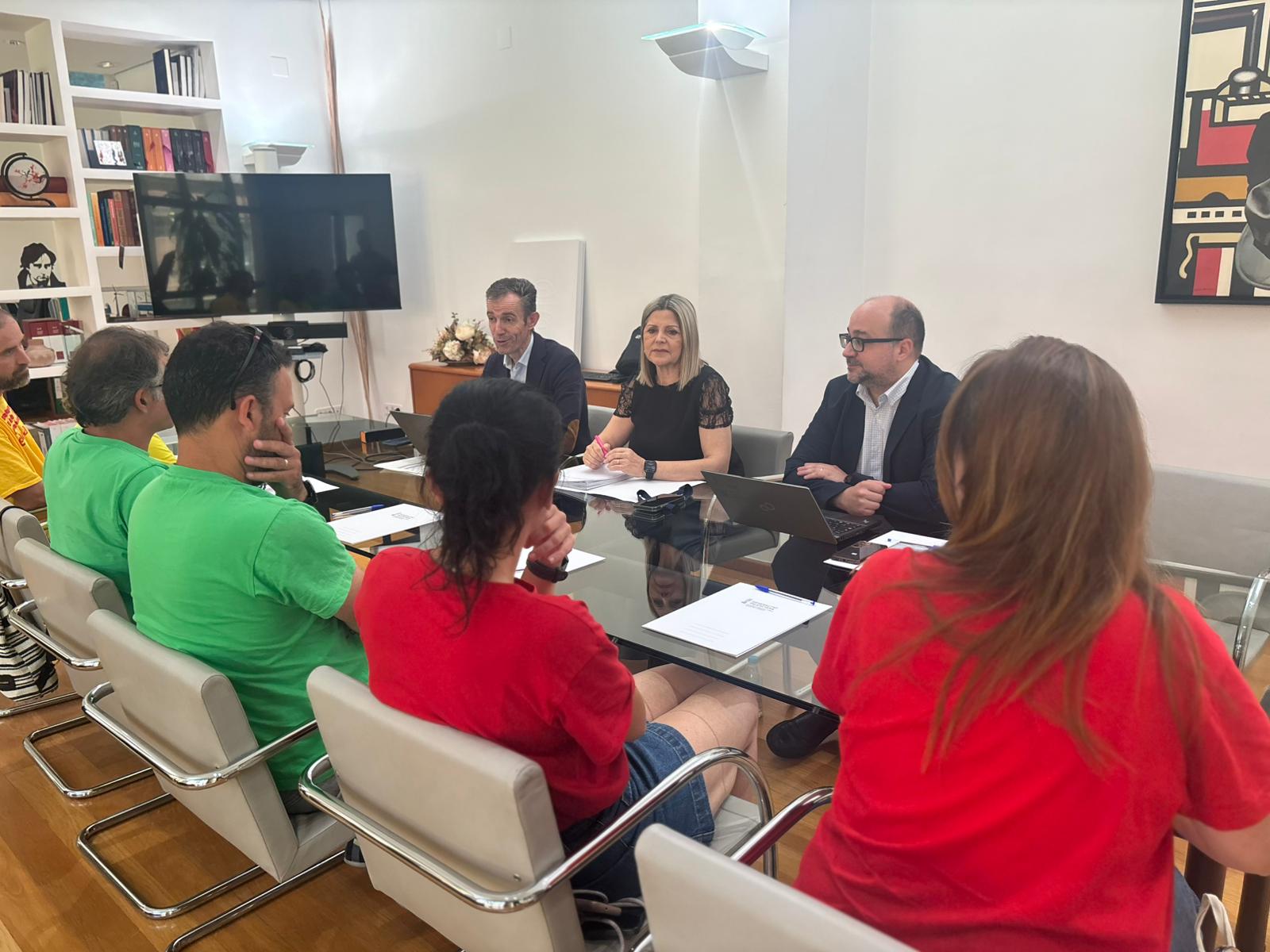 Educació convoca una nova taula de negociació este diumenge a la vesprada