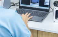 Sanitat renova l'equipament de les UHD amb 350 nous portàtils d'última generació