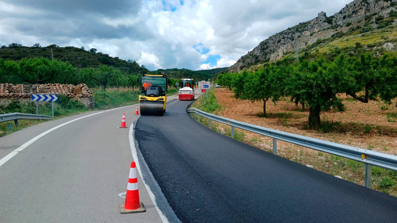 La Diputació intensifica la millora de carreteres per a garantir la seguretat i la connectivitat a l'interior