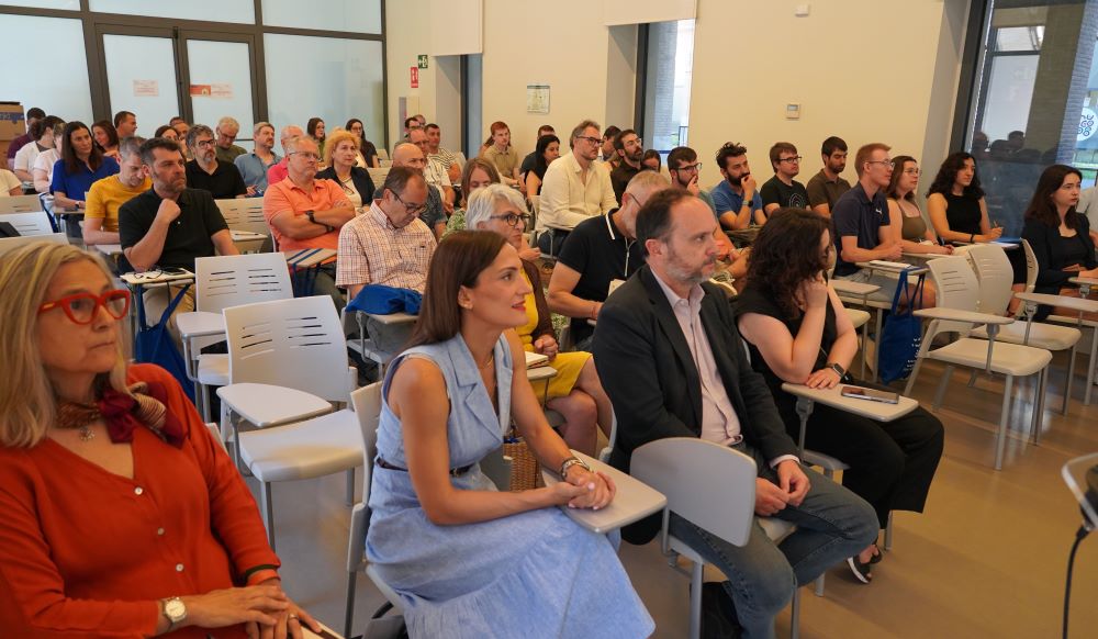 Es presenta la Xarxa d'Espais Climàtics per a reforçar la protecció de la ciutadania davant les onades de calor