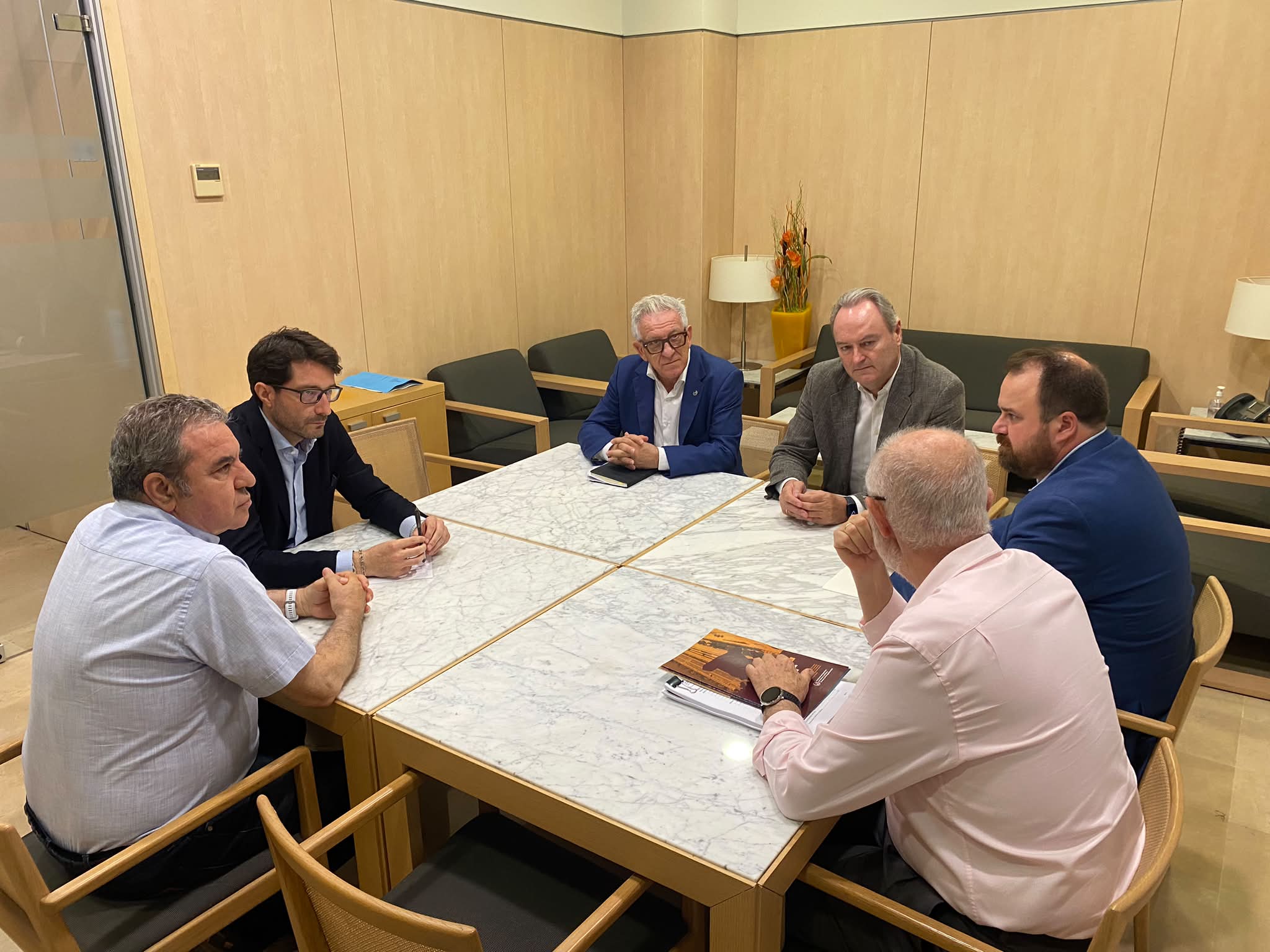 El PP compartix amb el Col·legi d'Enginyers les solucions que garantisquen seguretat a les preses