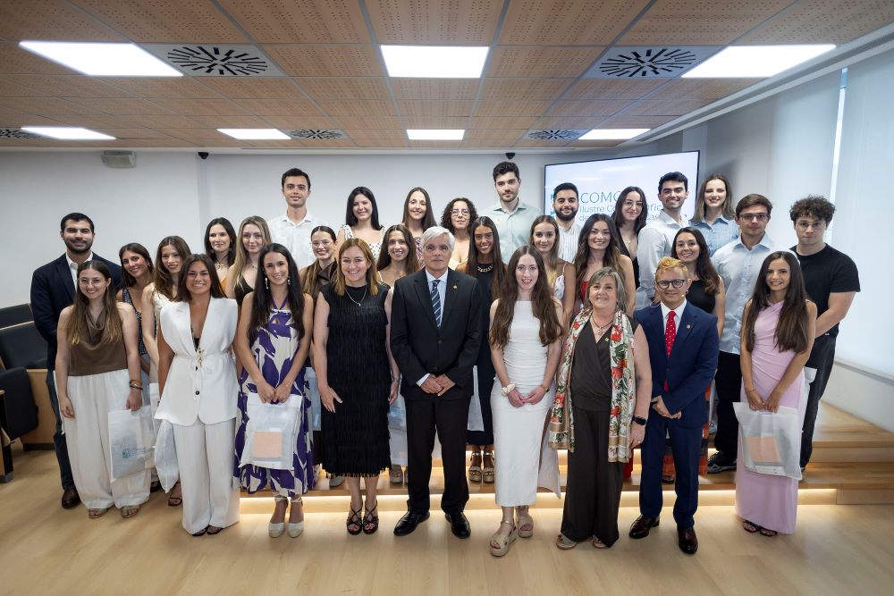 El COMCAS reunix diverses generacions de metges en la celebració del Dia del Metge