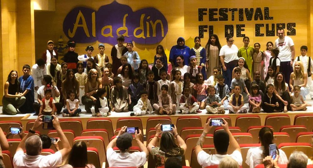 El CEIP Alberto Selma de Santa Magdalena celebra el festival de fi de curs a ritme d'Aladdín