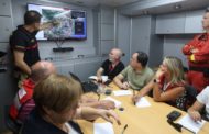 Llorca assistix a la reunió del CECOPI que coordina les labors d'extinció de l'incendi de La Vall d'Uixó