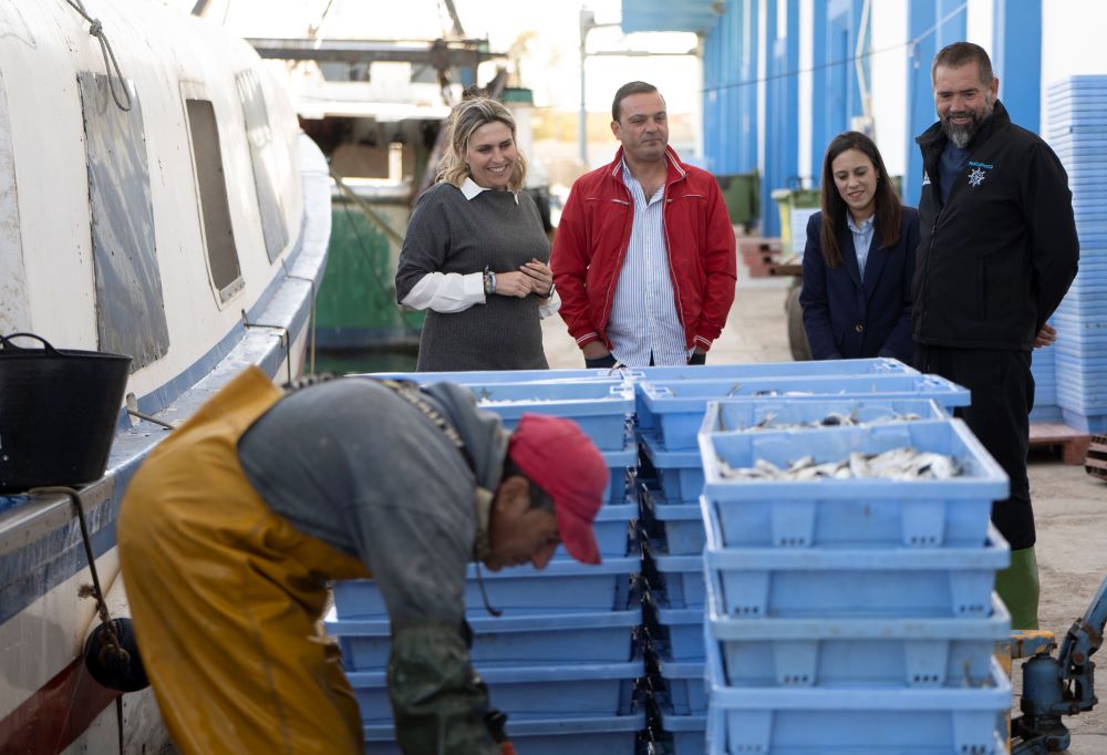 La Diputació reafirma l'aposta per la pesca i recolza la labor de les 5 confraries de pescadors