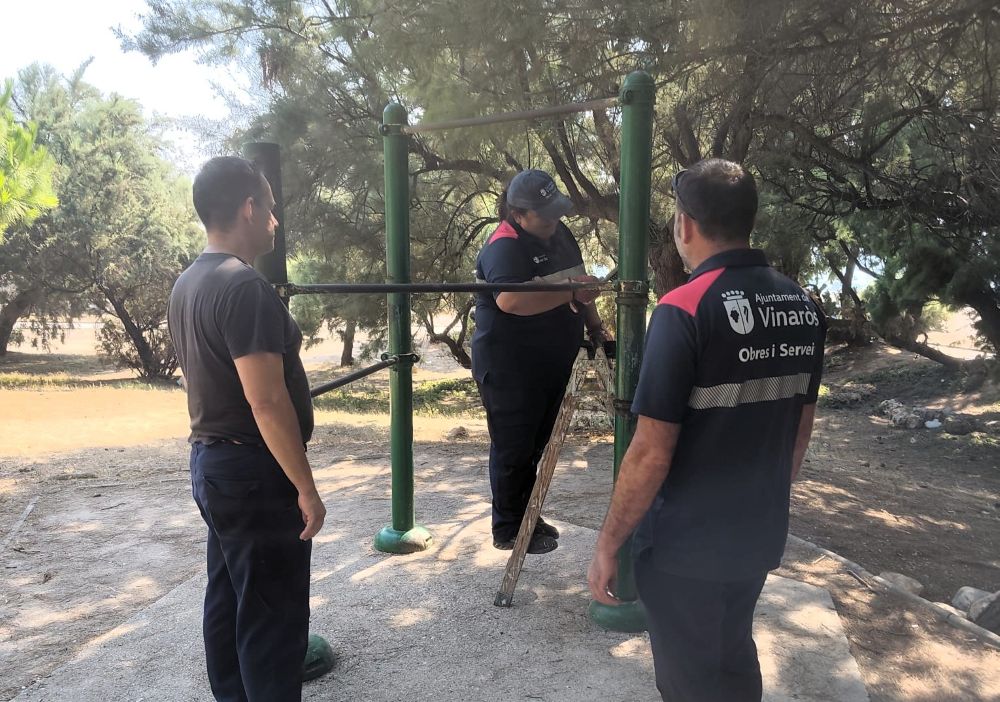 La Regidoria d'Obres i Serveis de Vinaròs adequa els parcs sèniors