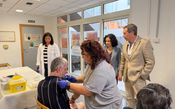 La Generalitat preveu immunitzar enfront dels virus respiratoris a 29.400 majors residents en centres