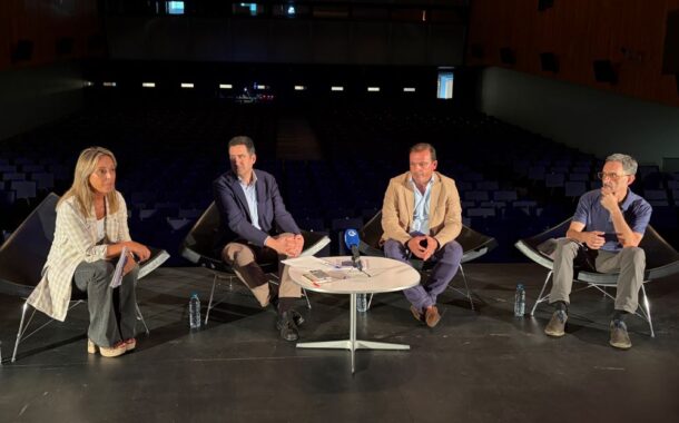 Es presenta la programació de teatre, cinema i espectacles al Palau de Congressos de Peníscola