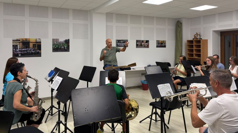 L'Agrupació Musical Santa Magdalena retorna al seu local després de les obres de millora