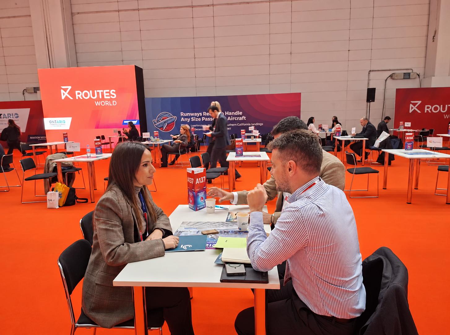 L'aeroport de Castelló promou noves oportunitats de connectivitat aèria en la fira World Routes