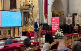 La Diputació de Castelló fa lliurament de la imatge restaurada del Santíssim Crist de la Vall d'Uixó