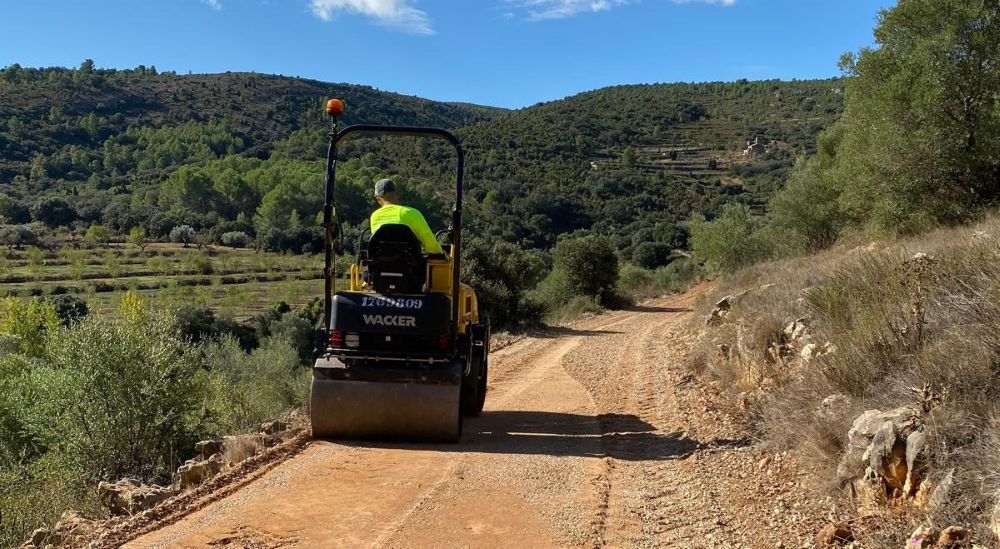 La Torre d'en Besora millora dos pistes forestals per a reforçar la prevenció d'incendis