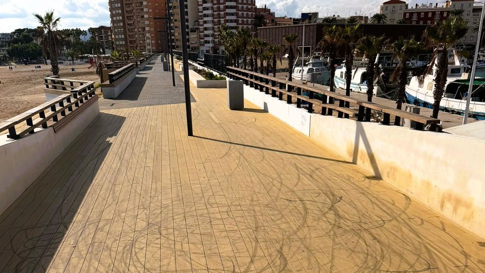 Benigazlum Tot per Benicarló denuncia el «descontrol» en l'ús dels patinets a la ciutat
